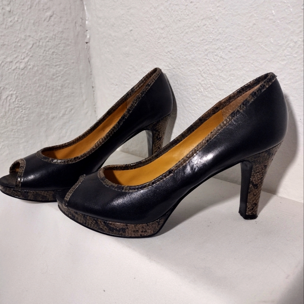 Women's Nine West snake skin heels